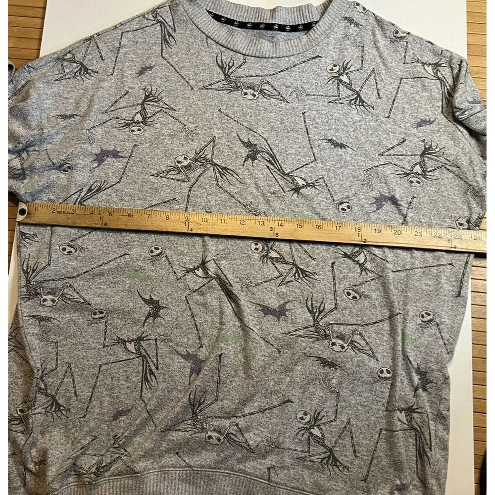 Disney The Nightmare Before Christmas Sweater  Size L Jack Skellington Pajama‎ - Picture 4 of 10